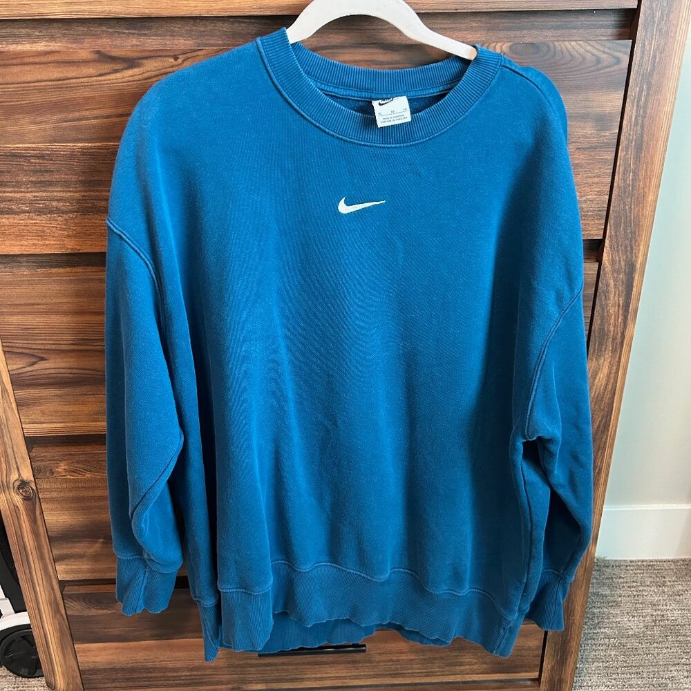 Nike Oversized Crew Neck Sweatshirt